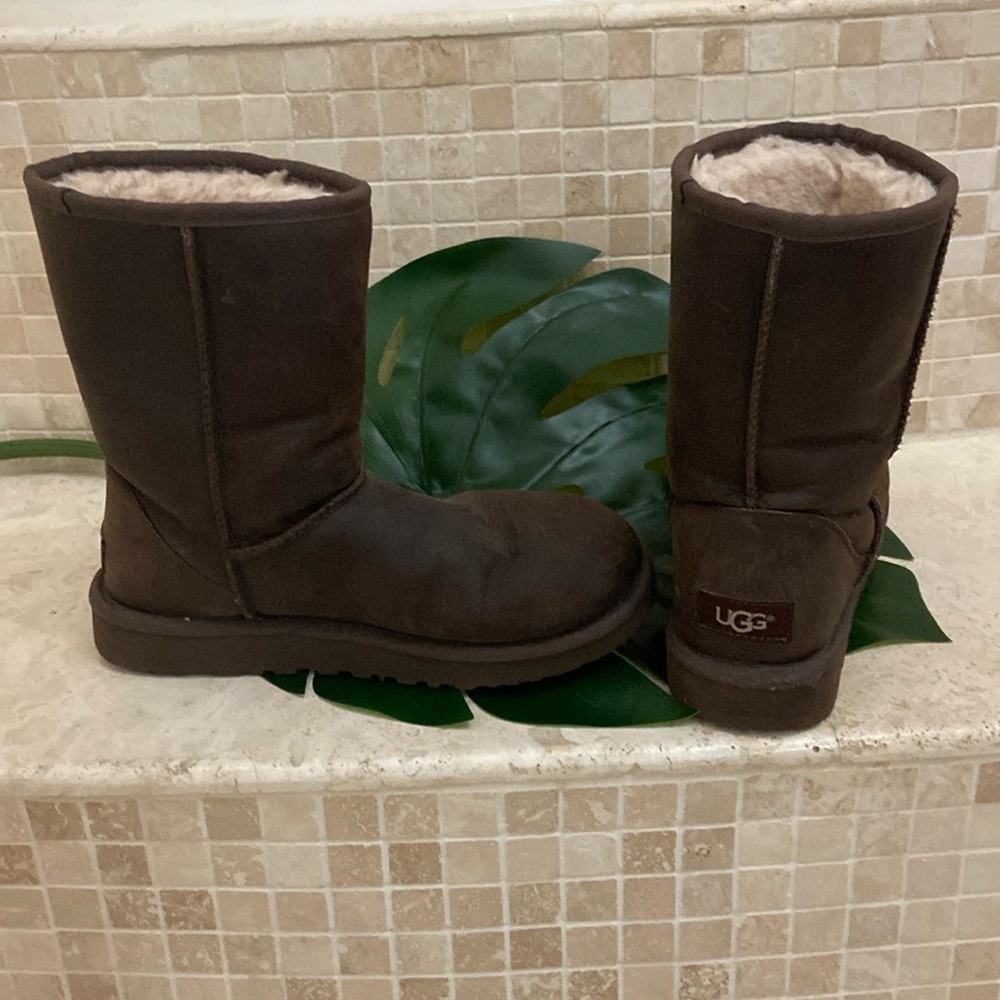 Ugg brown leather boots